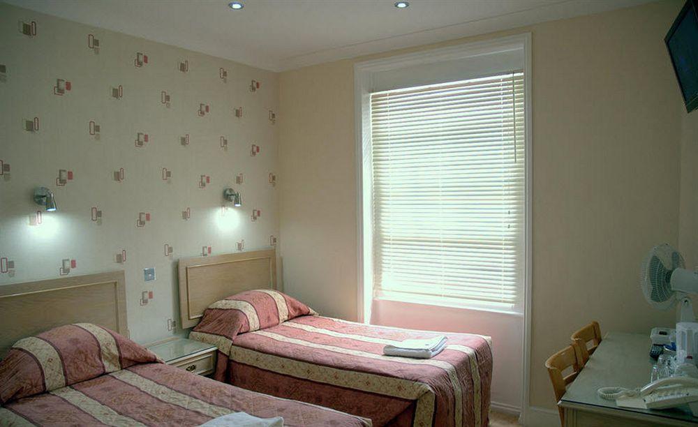 Cardiff Hotel リッチモンド エクステリア 写真