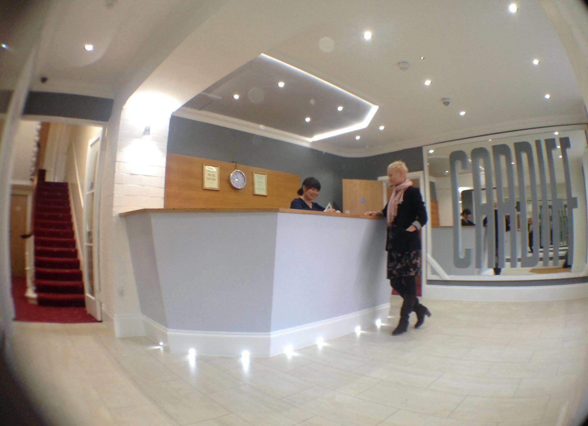 Cardiff Hotel リッチモンド エクステリア 写真