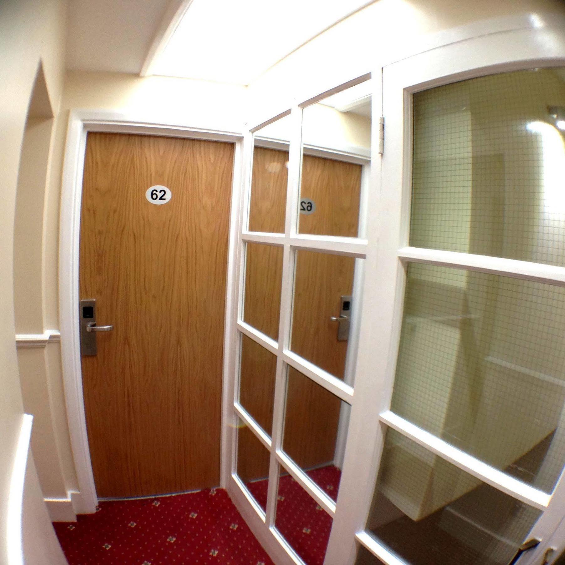 Cardiff Hotel リッチモンド エクステリア 写真